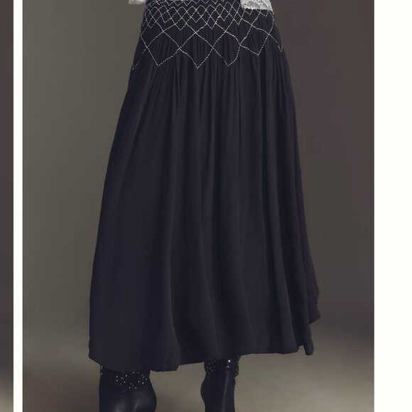 By Anthropologie Smocked Soft Midi Skirt Size XS - Picture 2 of 6